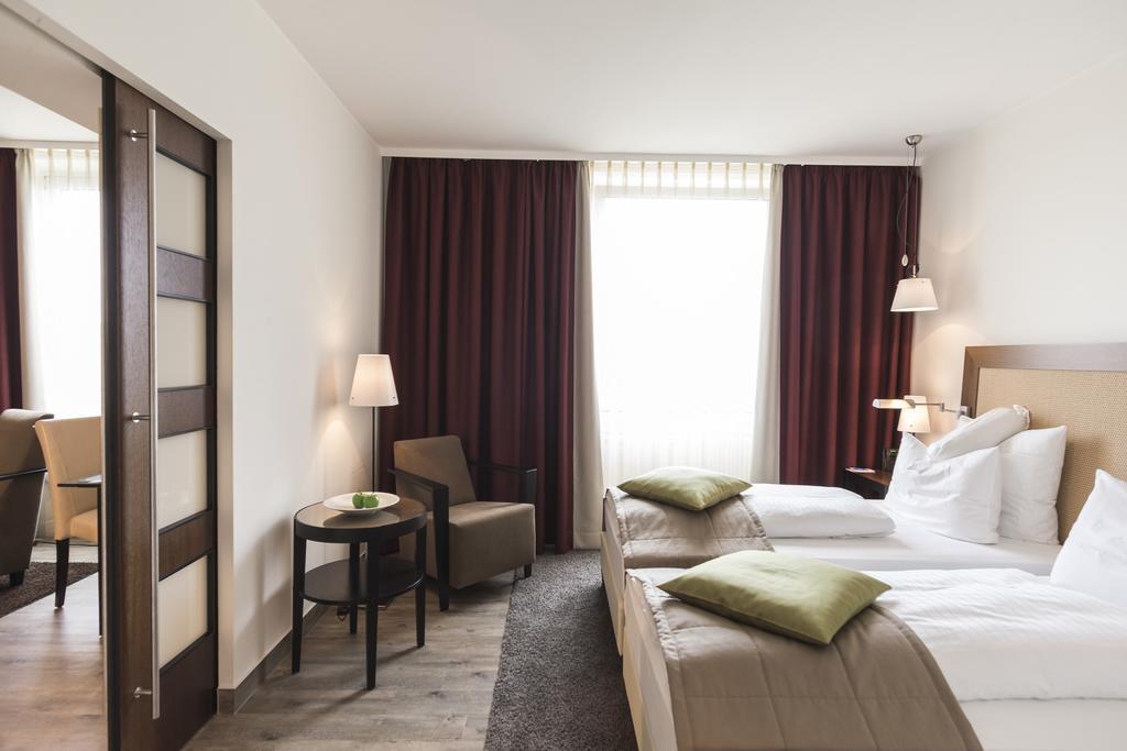 Rene Bohn Hotel Ludwigshafen am Rhein Room photo